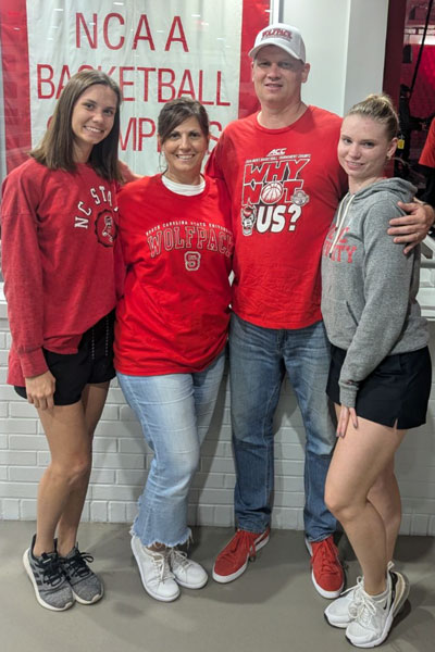 Steve Mrozek with his wife and two daughters